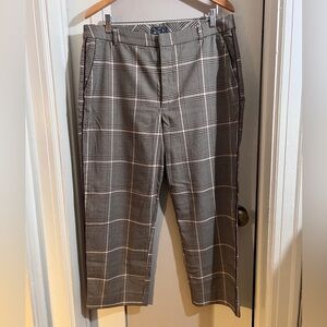 Abercrombie & Fitch Women’s Cropped Checkered Pants XL